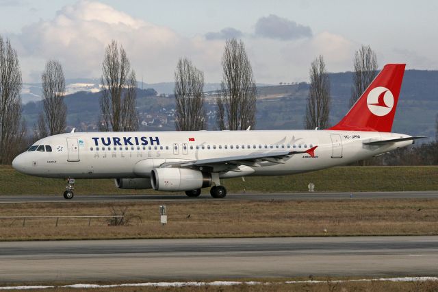 Airbus A320 (TC-JPM)