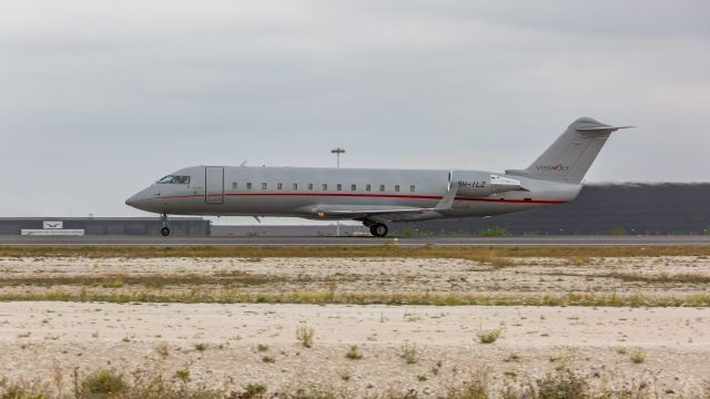 Canadair Regional Jet CRJ-200 (9H-ILZ)