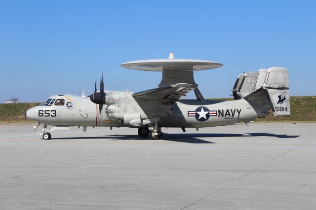 Grumman E-2 Hawkeye (16-5814)