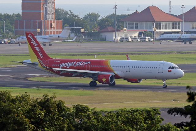 Airbus A321 (VN-A542)