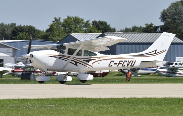 Cessna Skylane (C-FCVU) - Airventure 2017