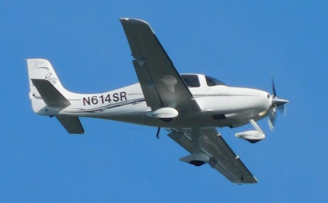 Cirrus SR-22 (N614SR) - N614SR over Corvallis, Oregon on 15th October 2020.