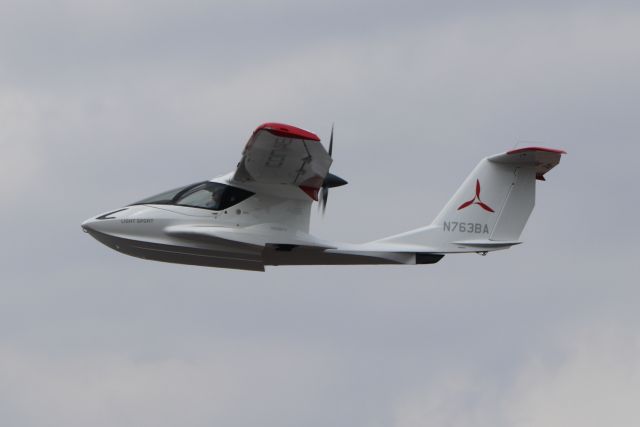 ICON A5 (N763BA)