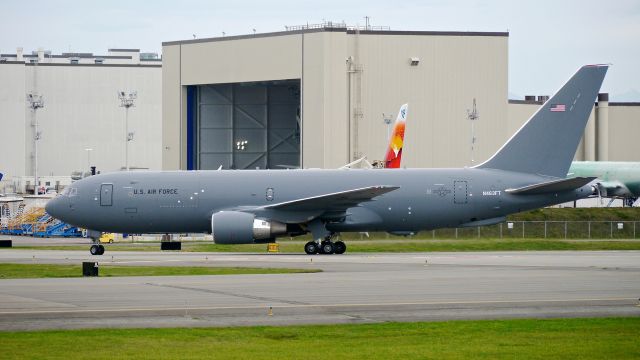 Boeing KC-46 Pegasus (N463FT) - BOE463 taxis to the Boeing North ramp on completion of a EWA flight on 10.24.16. (ln 1067 / cn 34054).