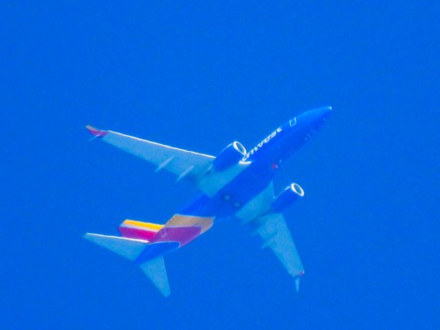 Boeing 737-700 (N252WN) - SWA1881br /MDW-TULbr /10/11/22