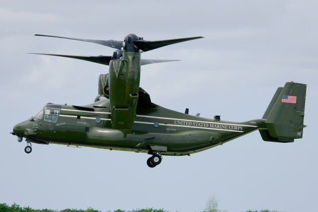 Bell V-22 Osprey (16-8284) - Presidential  USMC Bell-Boing MV-22B  Osprey (Code 02-cn D0201) on final to Rwy 25L Brest-guipavas airport (LFRB-BES), for the return of Secretary of State John Kerry, came to Saint-Briac-sur-Mer to commemorate the D-Day, where his parents owned a holiday home