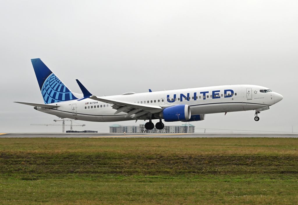 Boeing 737 MAX 8 (N17314)