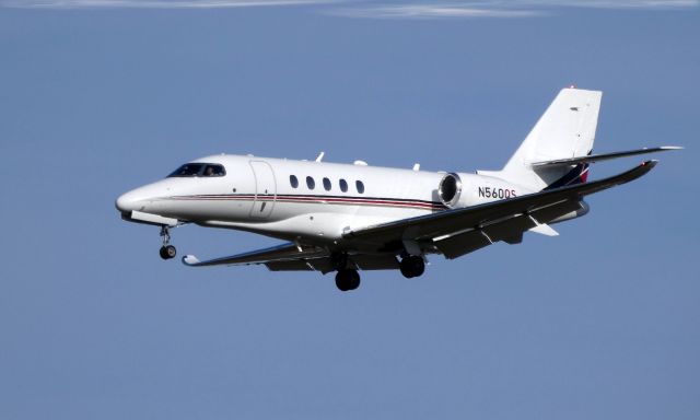 Cessna Citation Latitude (N560QS) - On final is this 2017 Cessna Citation Latitude 680A in the Autumn of 2019.