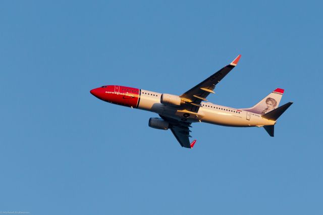 Boeing 737-700 (LN-DYS) - Takeoff from Copenhagen airport