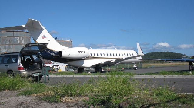 Bombardier Global Express (N86TW)