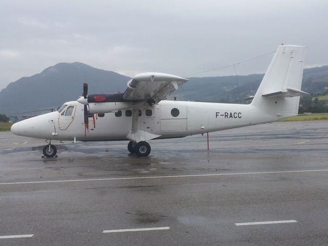 De Havilland Canada Twin Otter (F-RACC)