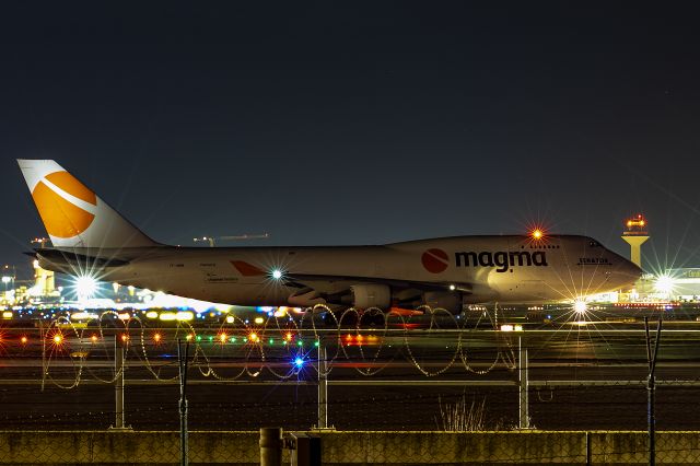 Boeing 747-400 (TF-AMN)