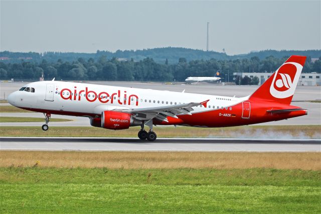 Airbus A320 (D-ABZK)