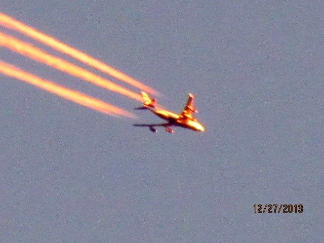 Boeing 747-400 (G-BNLJ)