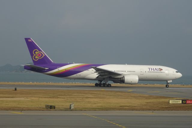 Boeing 777-200 (HS-TJC)