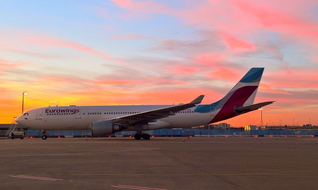 Airbus A330-300 (D-AXGD)