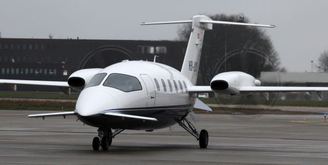 Piaggio P.180 Avanti (HB-LYD)