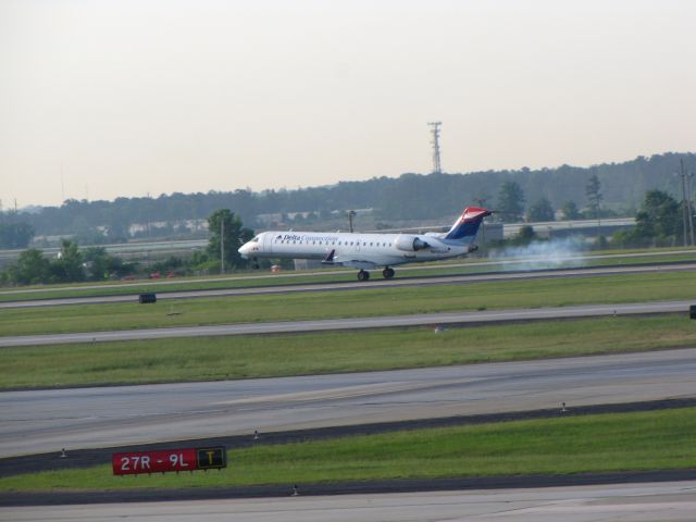 Canadair Regional Jet CRJ-700 (N659CA)
