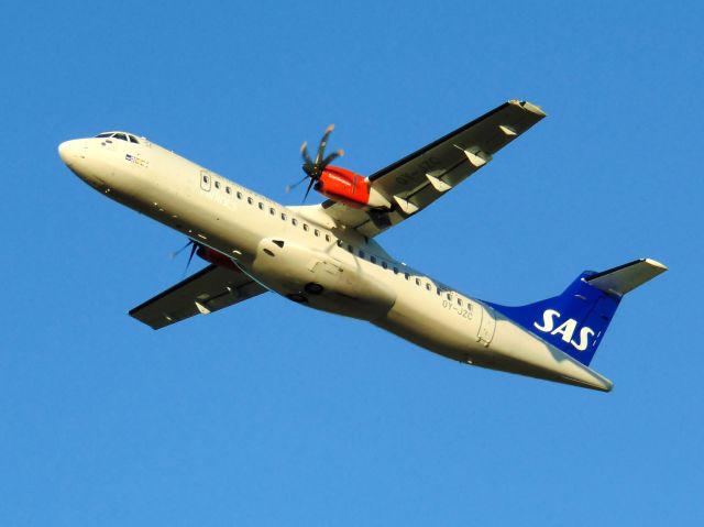 ATR ATR-72 (OY-JZC)