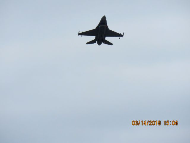 Lockheed F-16 Fighting Falcon (89-2138)