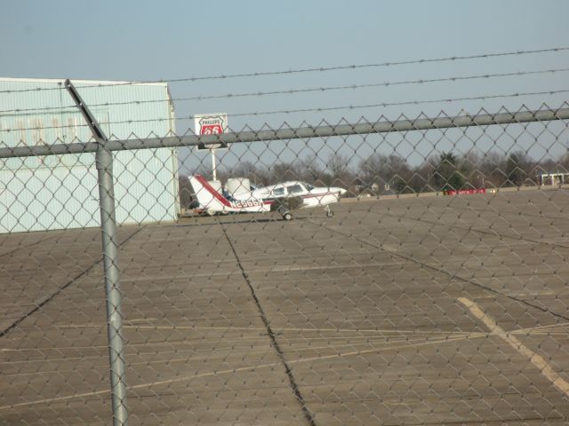 Piper Cherokee Arrow (N2955M)