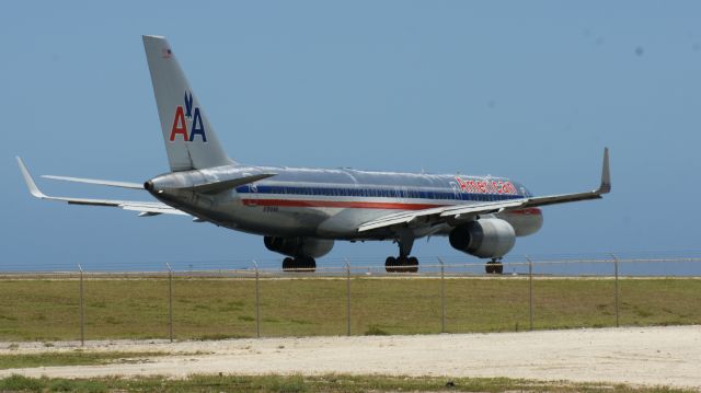 Boeing 757-200 (N184AN)