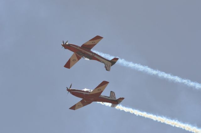 — — - Stunning Roulettes display over the Australian International Airshow 2013.