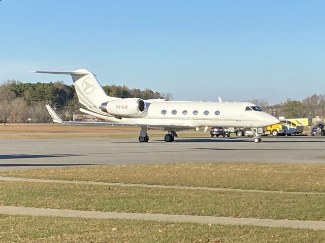 Gulfstream Aerospace Gulfstream IV (N218JE) - Date Taken: November 9, 2022br /Here's the other Gulfstream IV that was at KLOZ this evening.
