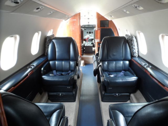 Learjet 60 (N260BS)