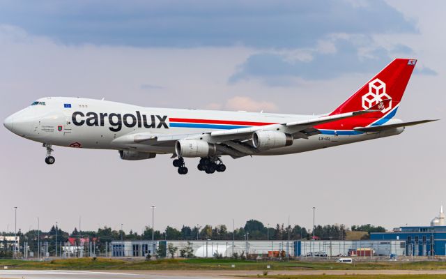 Boeing 747-400 (LX-ICL)