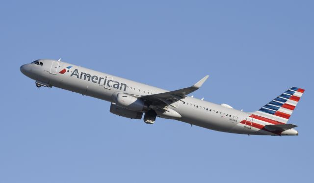 Airbus A321 (N113AN) - Departing LAX