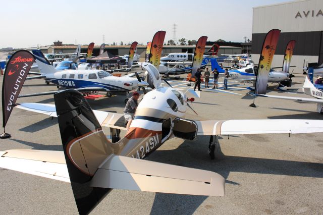 Lancair Evolution (N424SM)