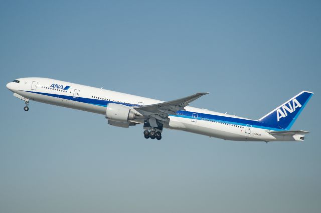 BOEING 777-300 (JA783A)