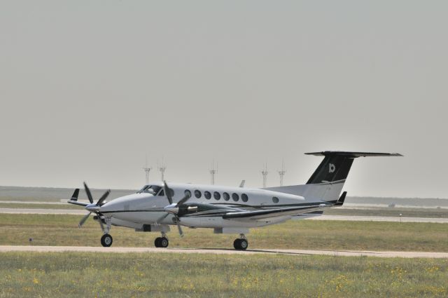 Beechcraft Super King Air 350 (N304BP)