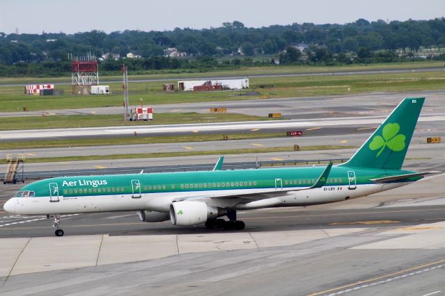 Boeing 757-200 (EI-LBS)