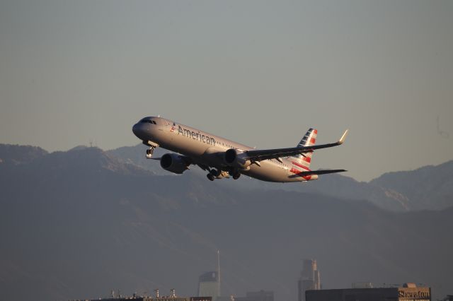 Airbus A321neo (N403AN)