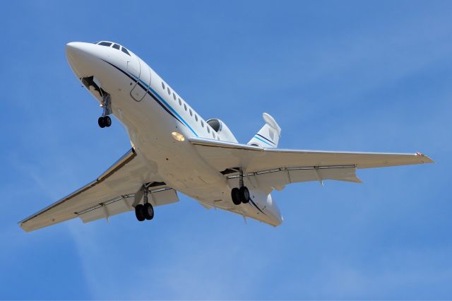 Dassault Falcon 900 (N110EX)