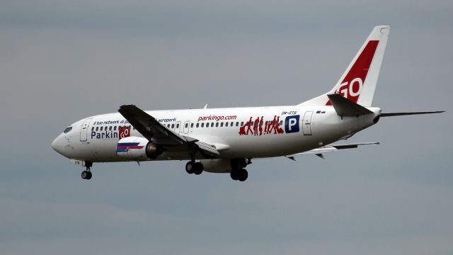 BOEING 737-400 (OM-GTB)