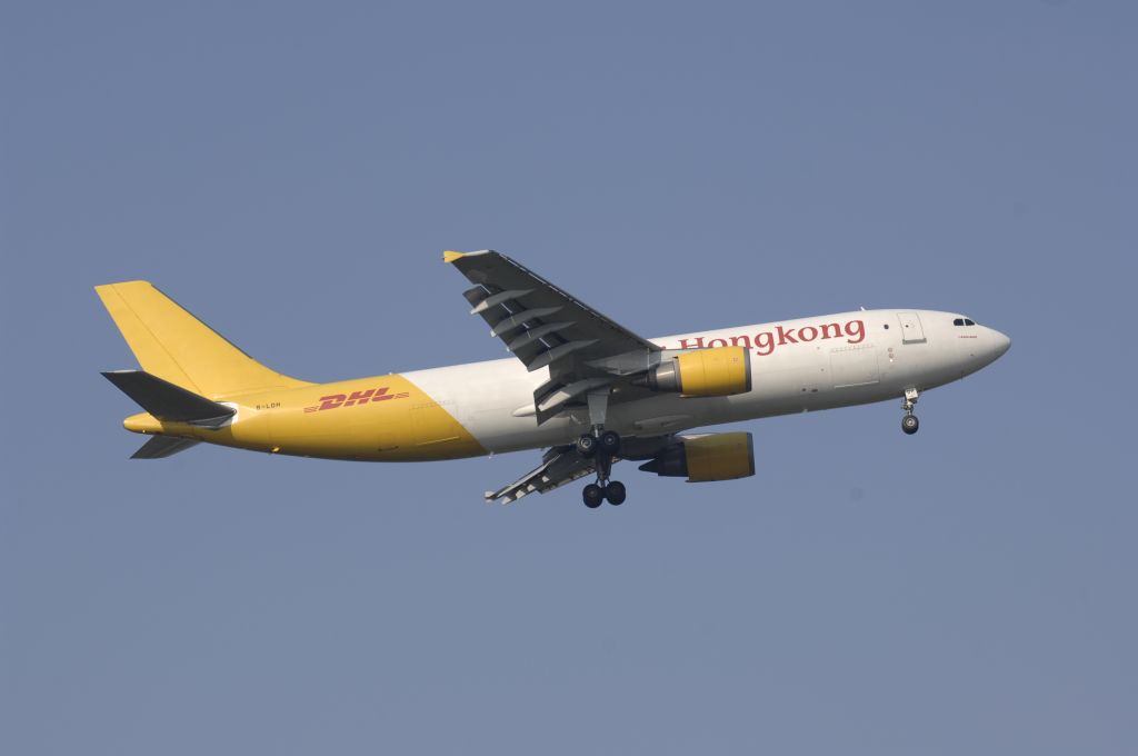 B-LDH — - Final Approach to Narita Intl Airport R/W34L on 2010/5/2