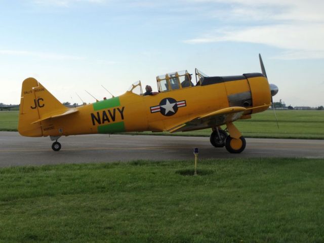 North American T-6 Texan (N9805C)