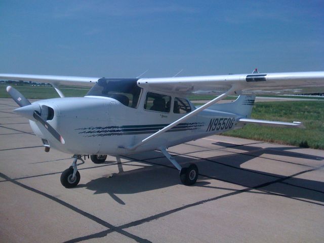 Cessna Skyhawk (N9550G)