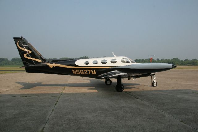 Cessna 340 (N5827M)