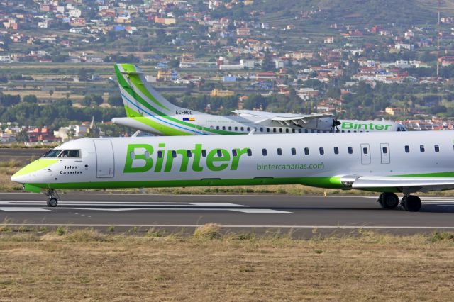 Bombardier CRJ-1000 (EC-MOX) - EC-MOX Bombardier Inc CL-600-2E25 CRJ-1000