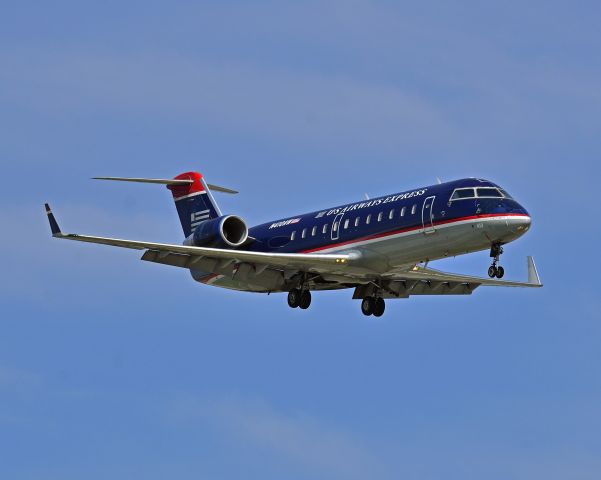 Canadair Regional Jet CRJ-200 (N410AW)