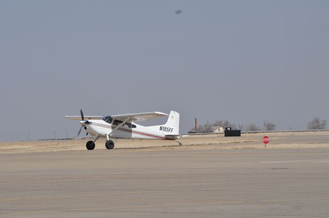 Cessna Skywagon (N185FF)