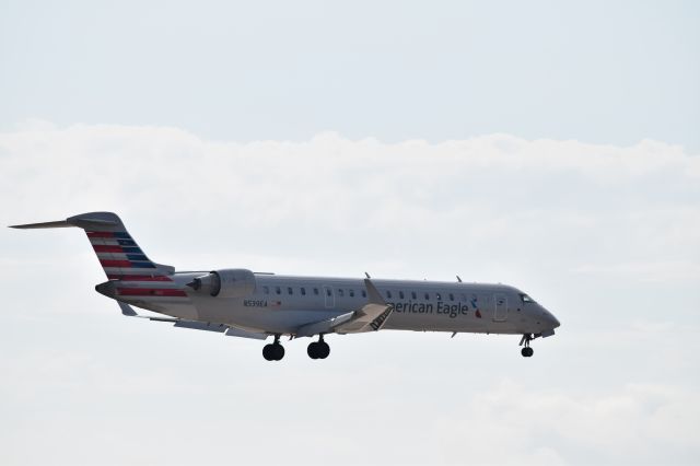 Canadair Regional Jet CRJ-200 (N539EA)