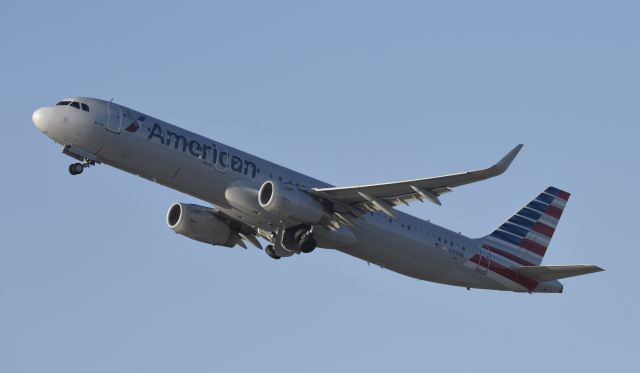Airbus A321 (N166NN) - Departing LAX on 25L