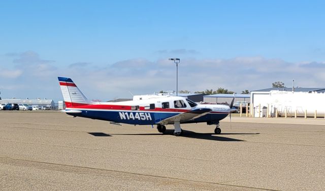 Piper Saratoga/Lance (N1445H)