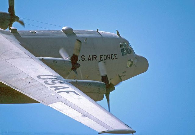 Lockheed C-130 Hercules (62-1851) - California Air National Guard Lockheed C-130E Hercules 62-1851 of the 146th Airlift Wing Channel Islands at Air Force Plant 42 in Palmdale, California on September 24, 1999.