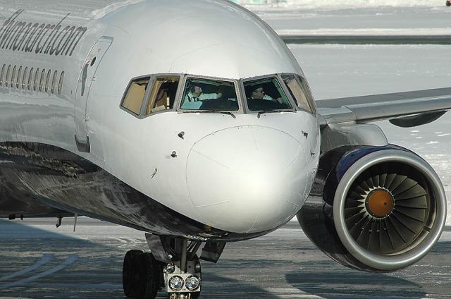 Boeing 757-200 (G-MONK)